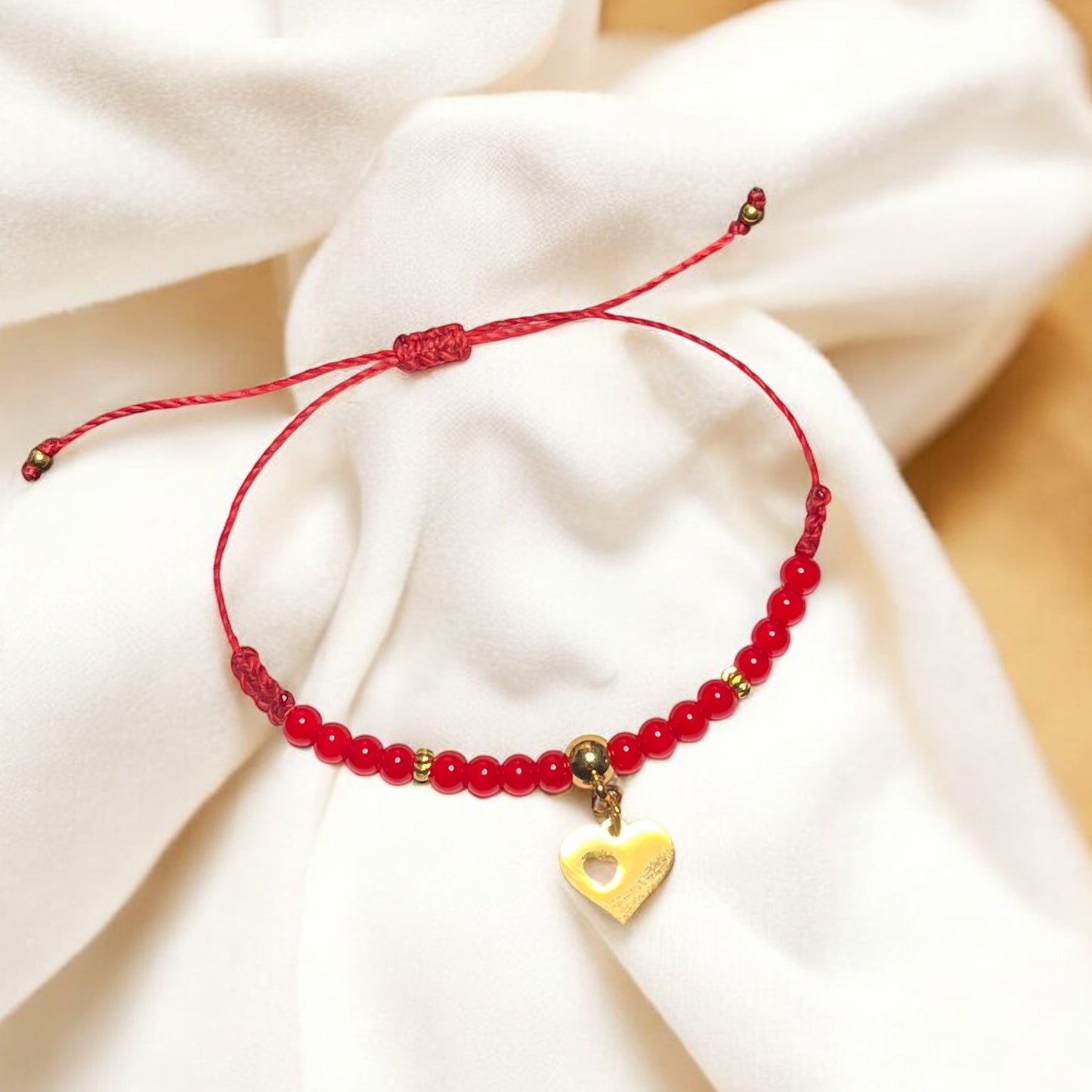 Bracelet coeur & perles de verre rouge (6)