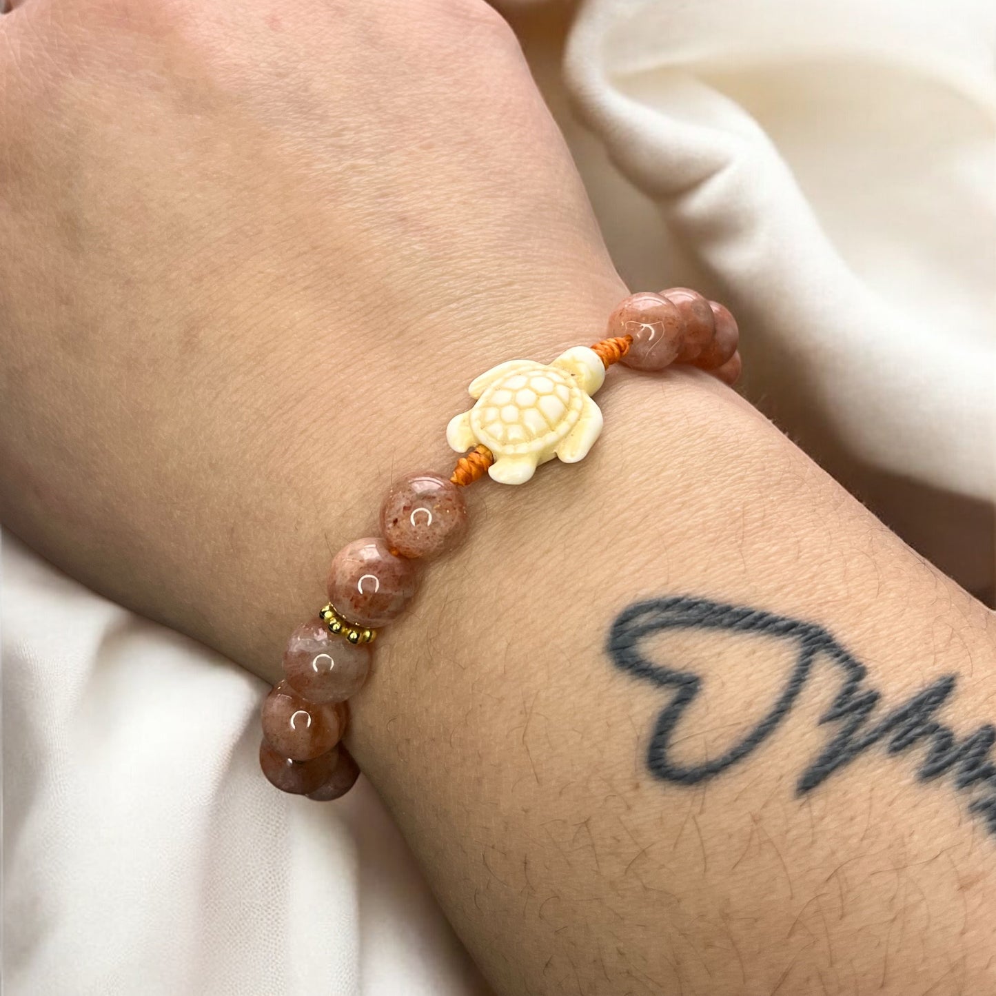 Bracelet ajustable Femme pierre de soleil et tortue (13)