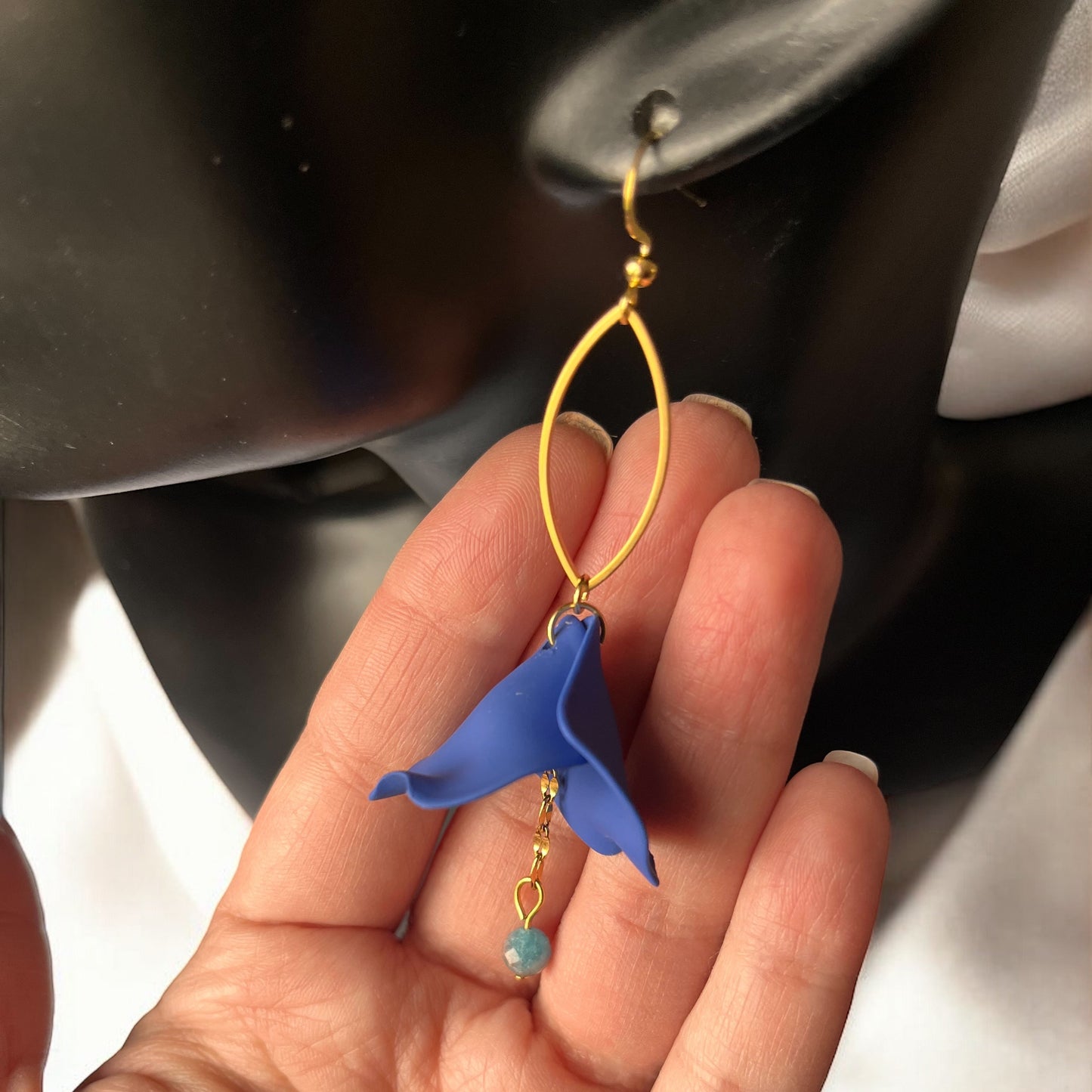 Boucles Pétales Bleues & Apatite