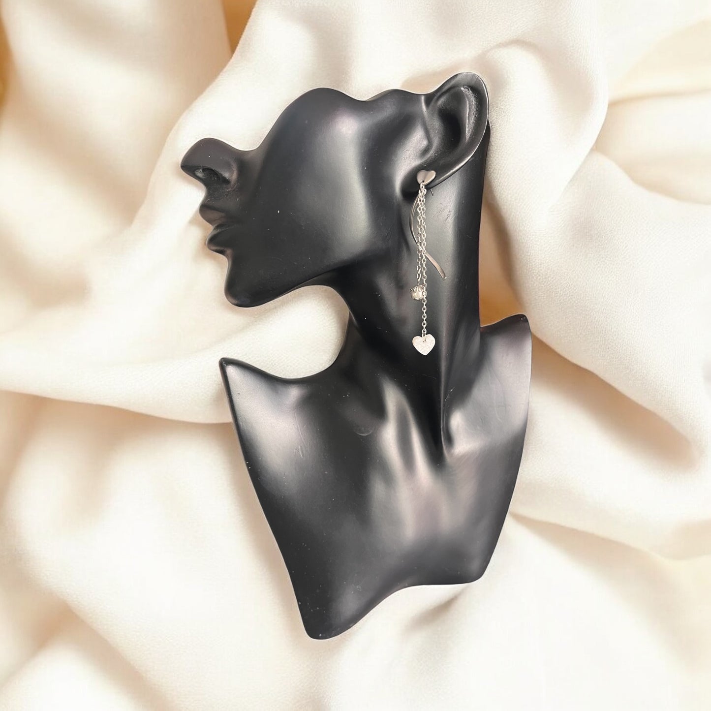 Boucles d’oreilles pendantes cœur