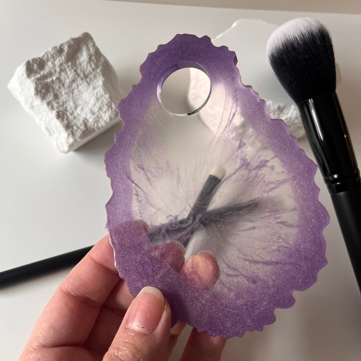 Palette en résine pour fond de teint – mélange et application