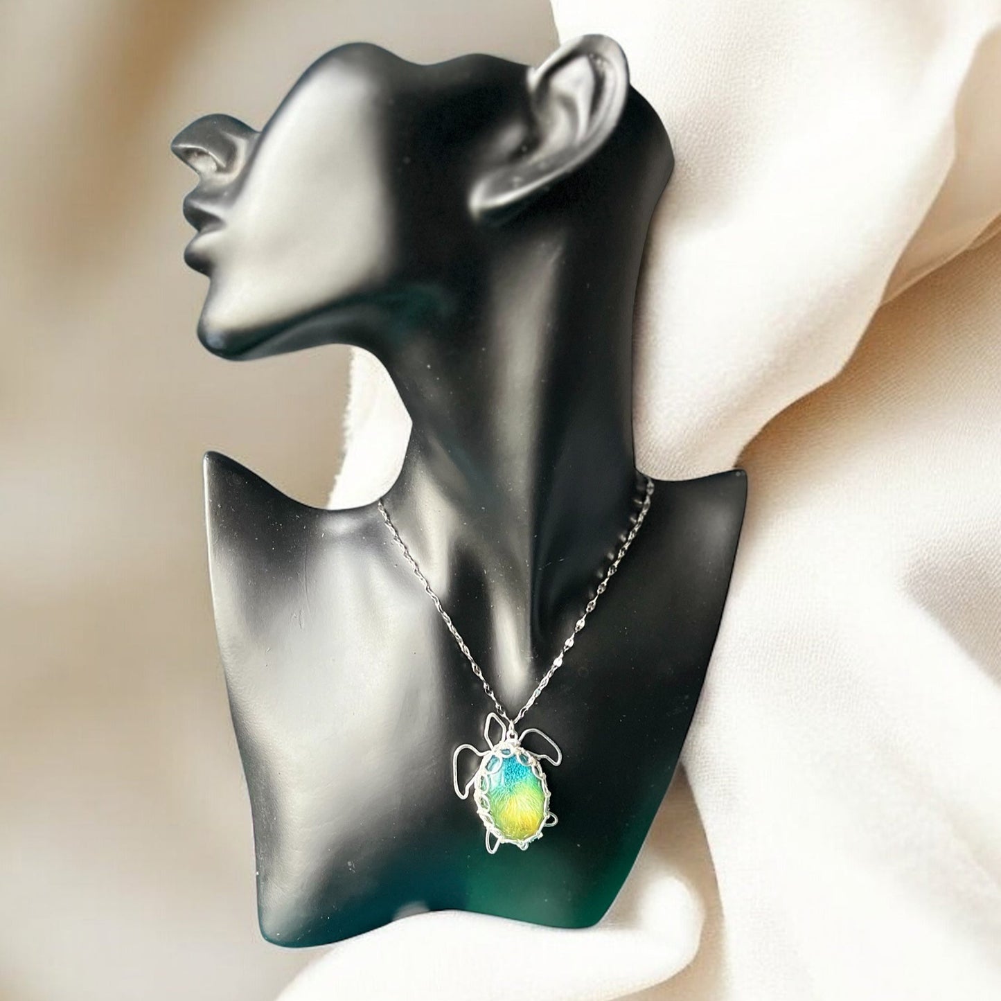 Collier tortue reflets chatoyants de l'océan (3)