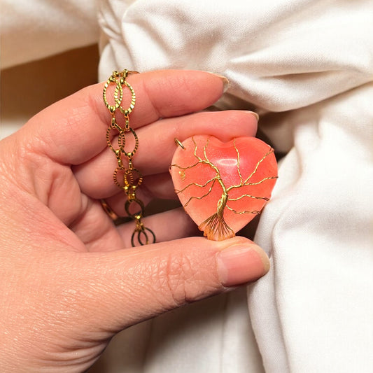 Collier Coeur de résine et Arbre de Vie (4)