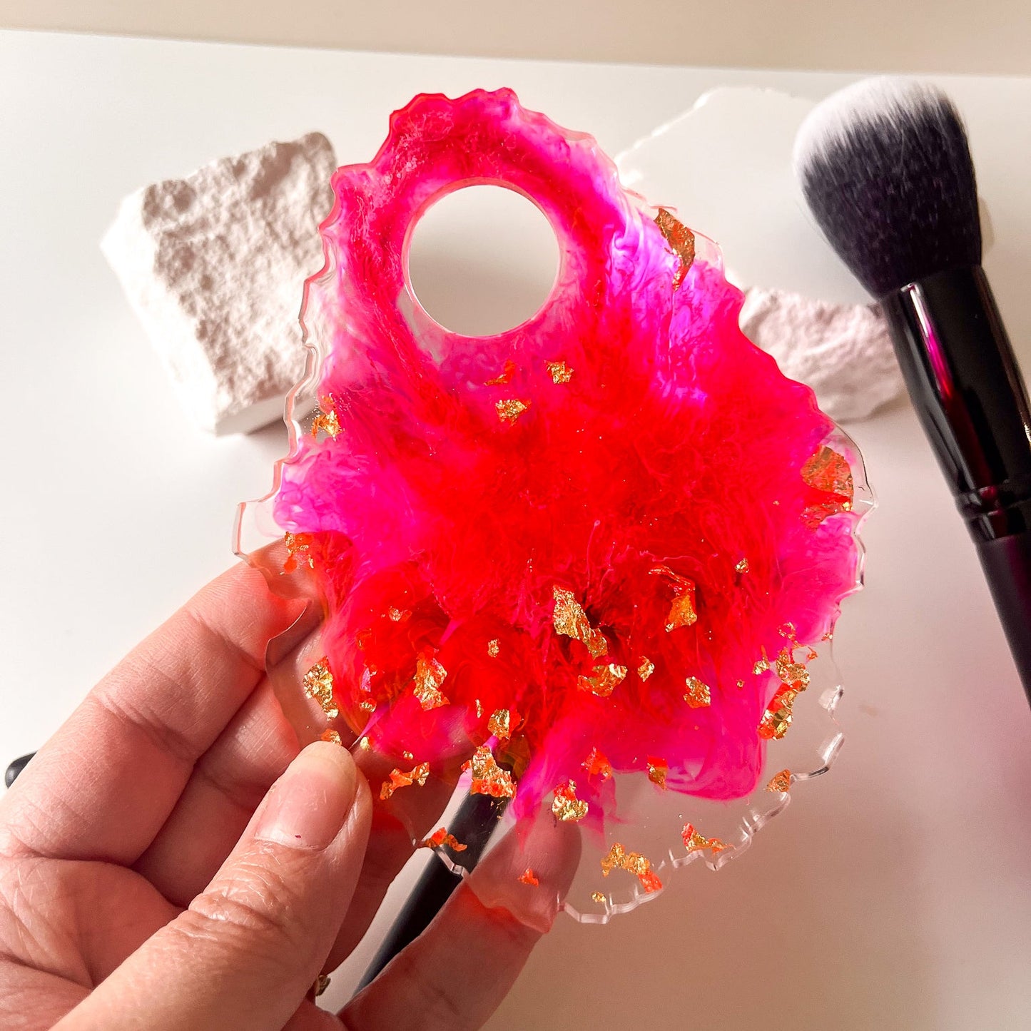 Palette en résine pour fond de teint – mélange et application