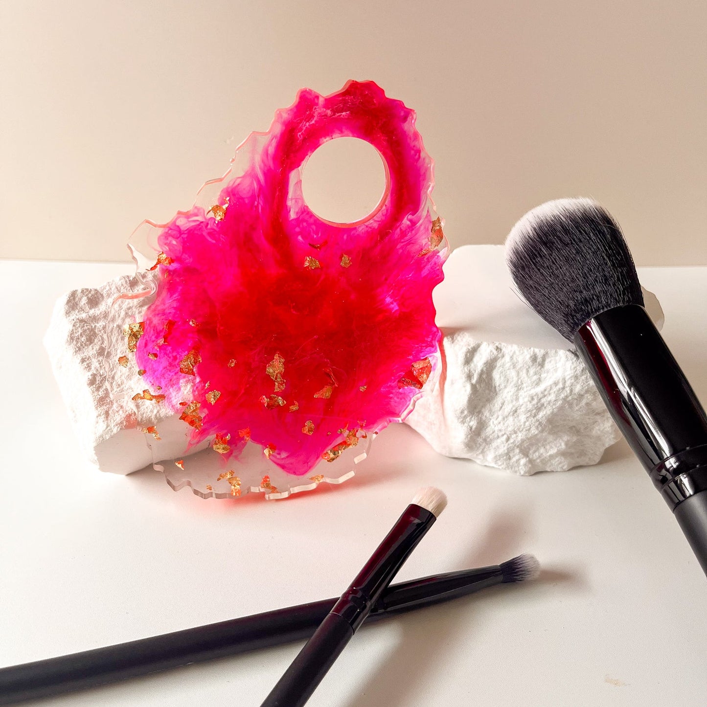 Palette en résine pour fond de teint – mélange et application